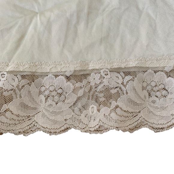 Vintage medium slip midi skirt with lace edging cream elastic waist - Picture 4 of 4